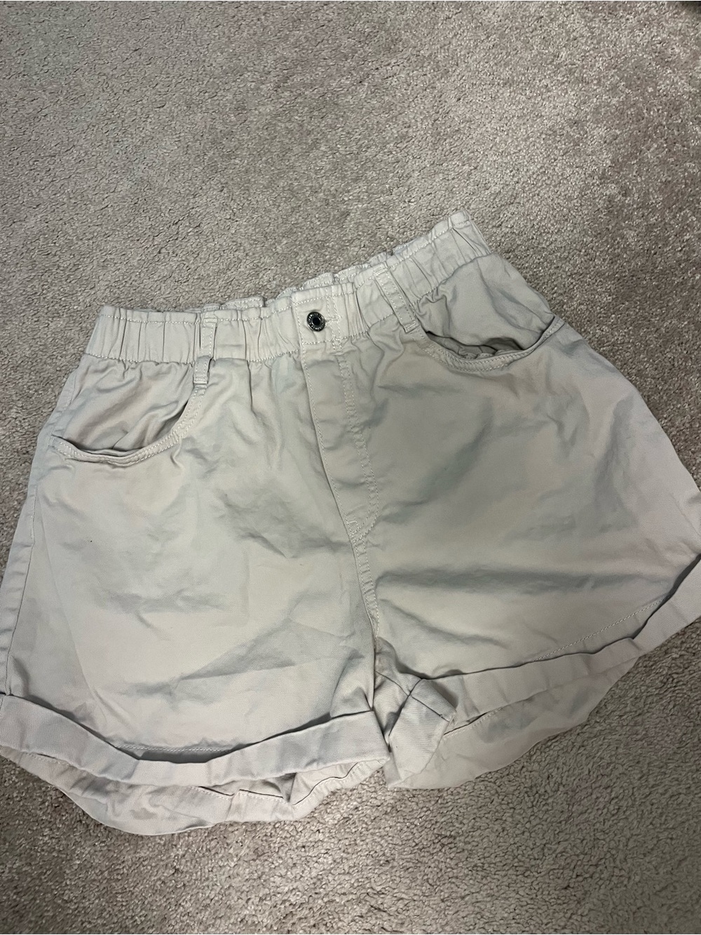 H&M Women's Light Gray Casual Elastic-Waist Shorts
